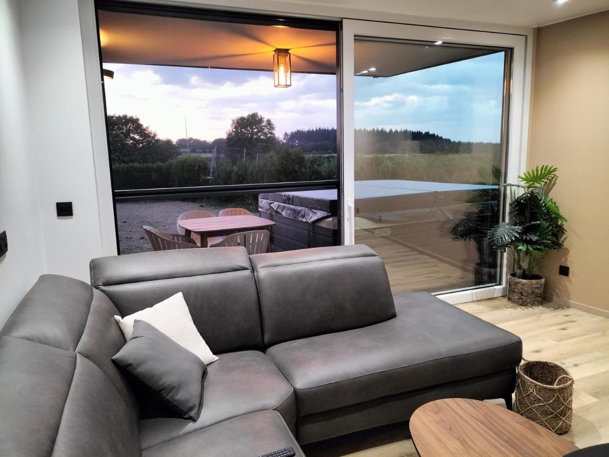 Trees Fontain Apartment Жале Екстериор снимка