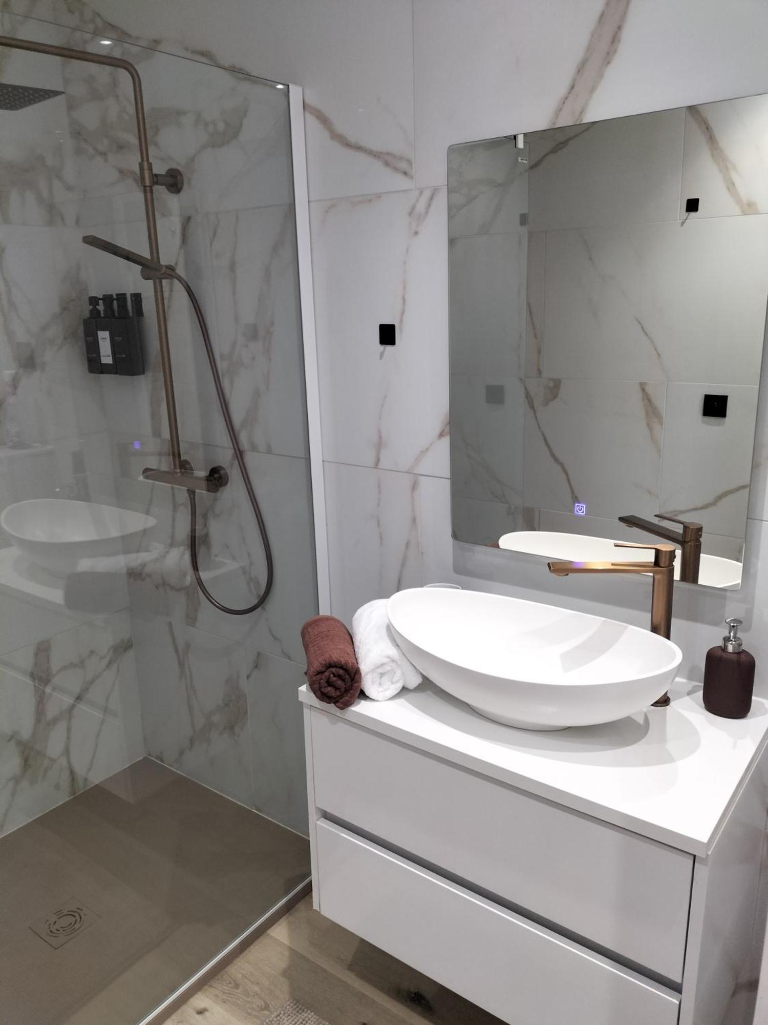 Trees Fontain Apartment Жале Екстериор снимка