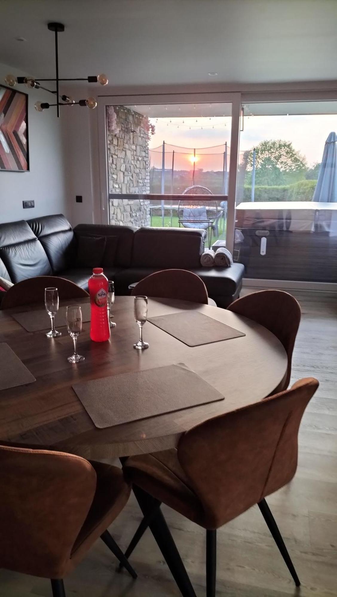 Trees Fontain Apartment Жале Екстериор снимка